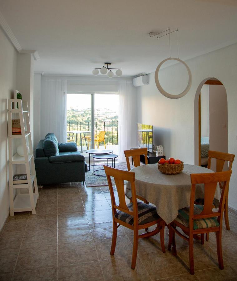 Open View Pinetree Penthouse Apartment Campoamor Luaran gambar