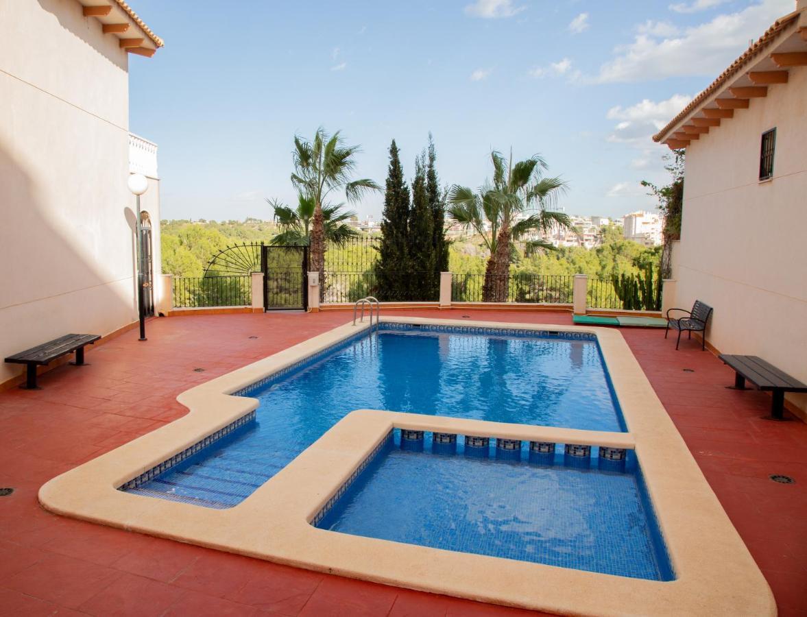 Open View Pinetree Penthouse Apartment Campoamor Luaran gambar